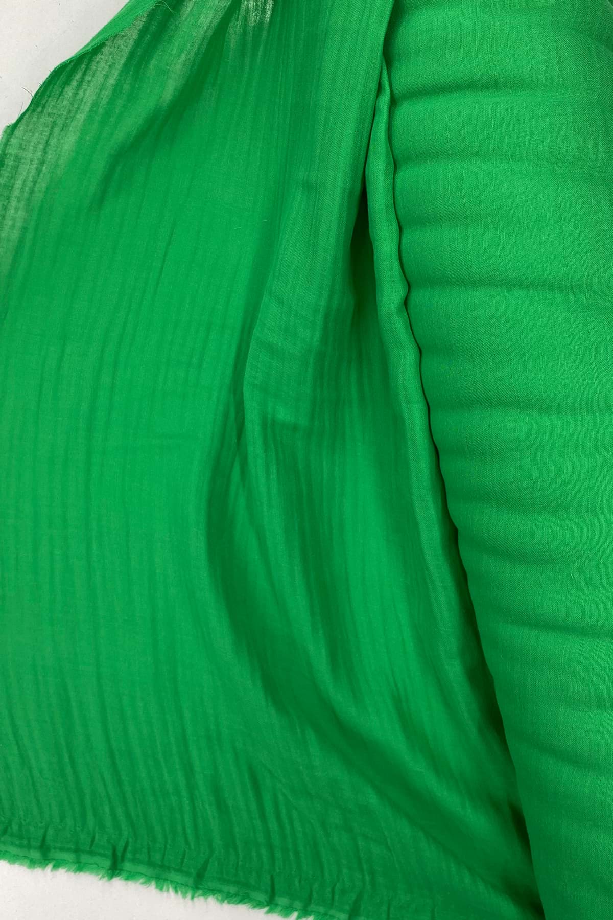 Çok Amaçlı Müslin Pamuklu Bebek Örtü ve Battaniye Kumaşı Müslin Bez Zümrüt Yeşili 41 resmi