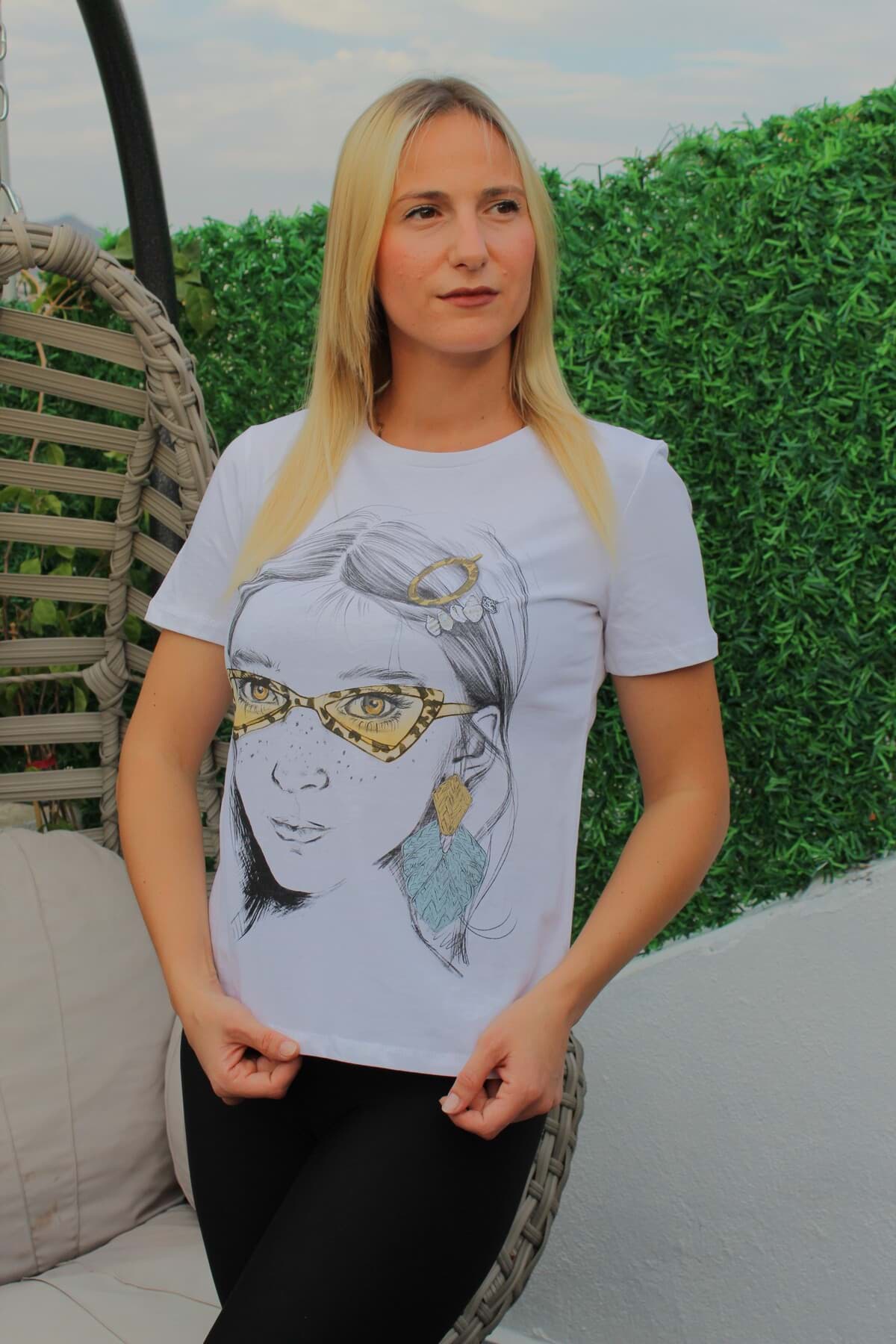 Kız Baskılı Tişört Ekru - 1269.50 resmi